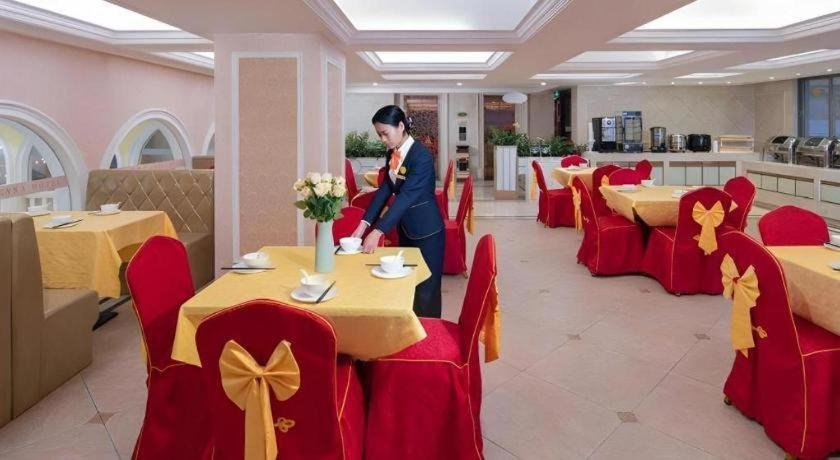 Food & Drinks 4, Vienna Hotel Guangdong Shantou South Bus Station, Shantou