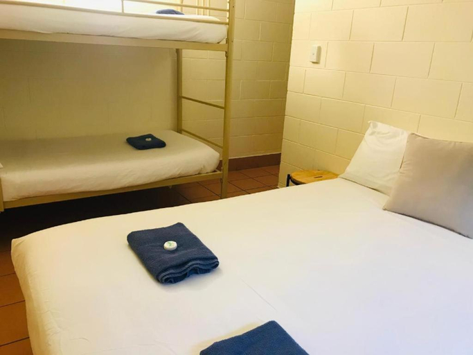 Bedroom 3, Koala Beach Resort, Cairns