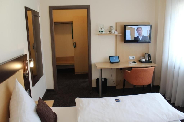 Bedroom 4, Hotel Berkheimer Hof, Esslingen