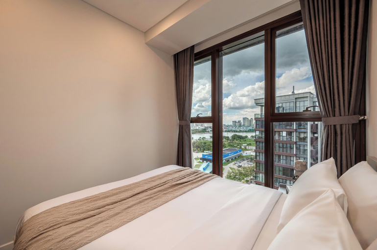 Bedroom 2, Metropole Riverside Luxury Apartment, District 2