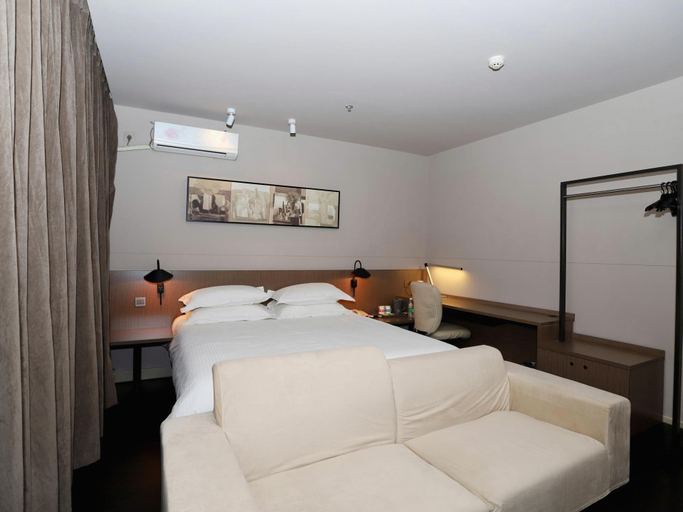 Bedroom 2, Jinjiang Inn Select Datong Railway Station, Datong
