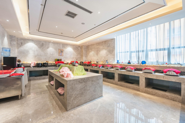 Food & Drinks 4, Longxin Hotel (Building A), Ili Kazakh