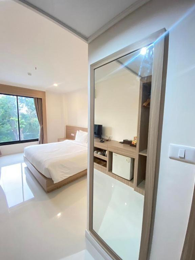 Bedroom, The Hill Hotel, Pak Chong