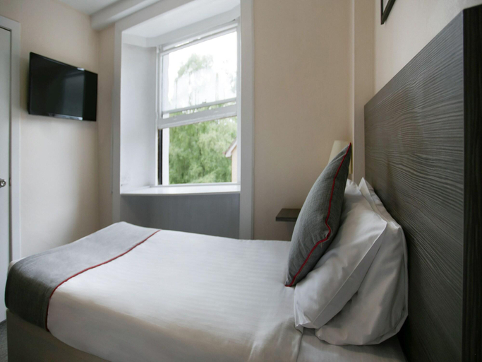 Bedroom 4, The Breadalbane Arms Hotel, Perthshire and Kinross