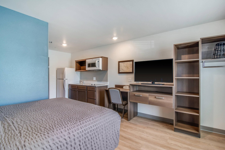 Bedroom 4, WoodSpring Suites Fort Mill, York