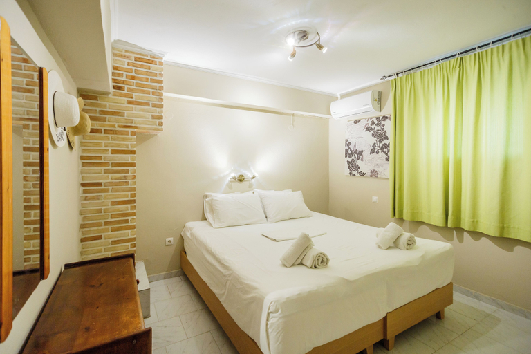 Bedroom 3, Roseclub Apartments, Ionian Islands