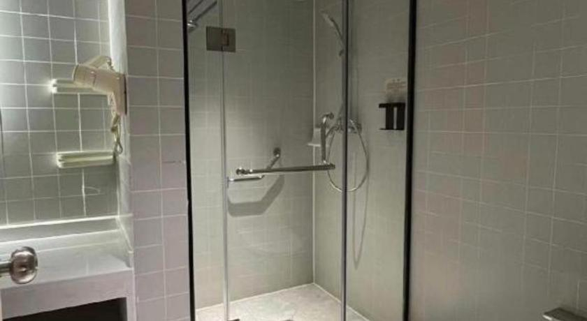 Bathroom 4, Jinjiang Inn Jiaxing South Lake, Jiaxing