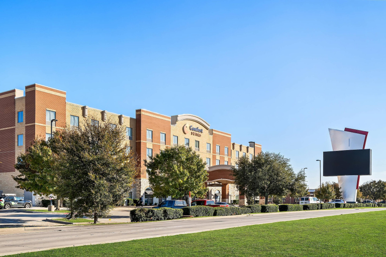 Exterior & Views 1, Comfort Suites Frisco, Collin