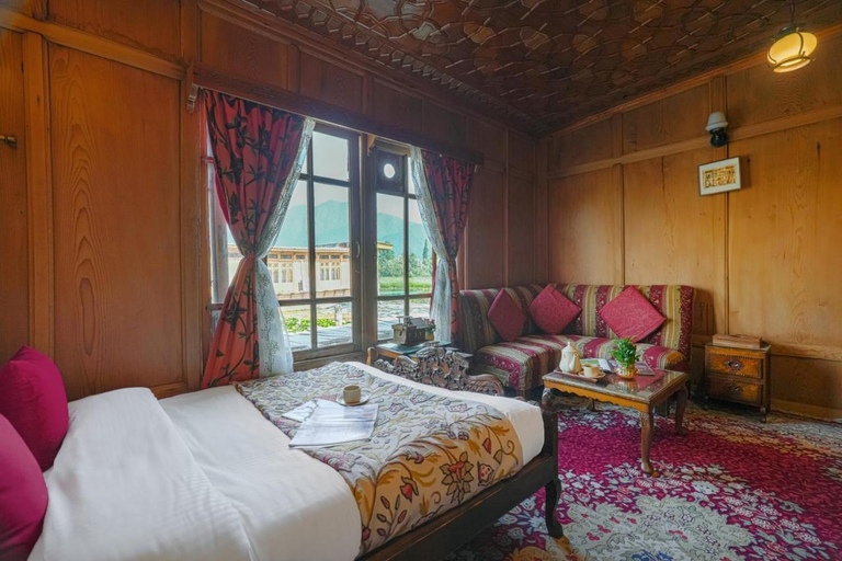 Others 4, SaffronStays Kingori Houseboat, Srinagar