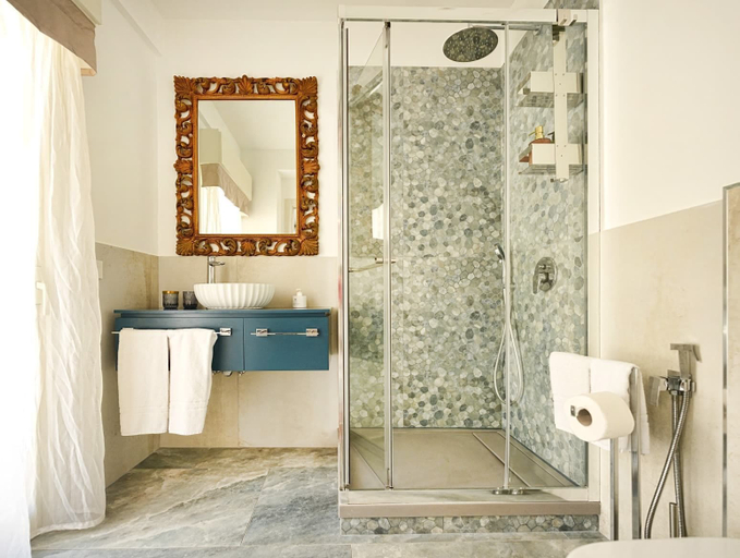 Bathroom 2, Taochambre, Messina