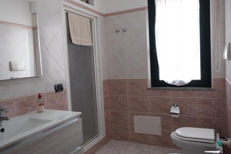 Bathroom, Casa DaCa, Oristano