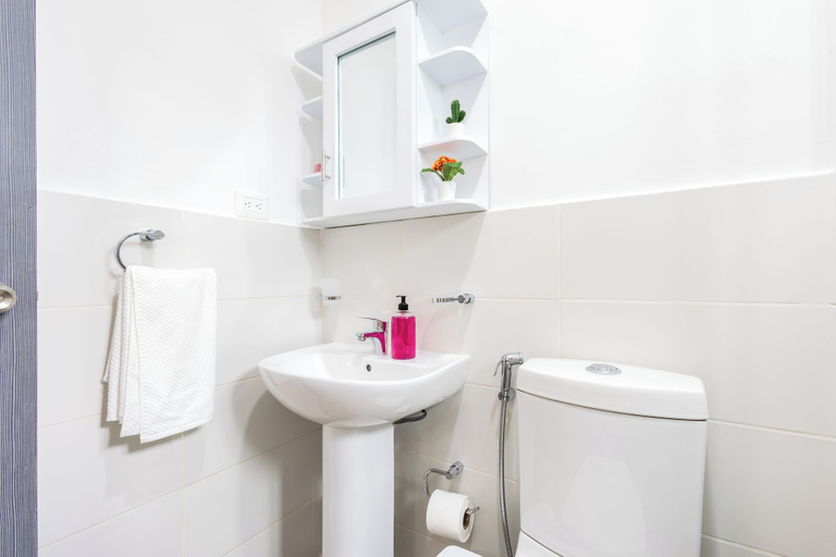Bathroom 4, Relaxing 2BR Punta Cana Stay /Pool & Gym, Salvaleon de Higuey