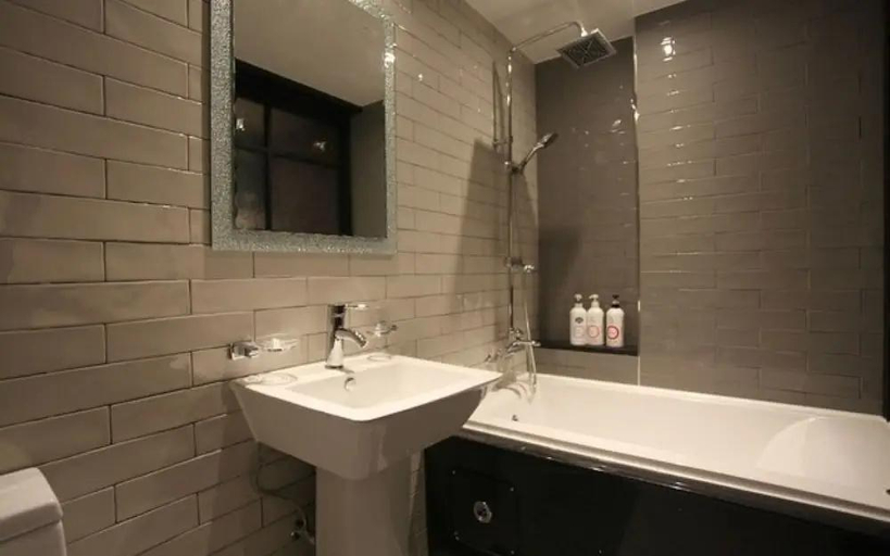 Bathroom, Jongno Hello Inn, Jongno