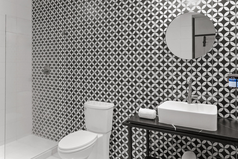Bathroom 5, Hotel MX mas centro CDMX, Trademark Collection by Wyndham, Mexico City