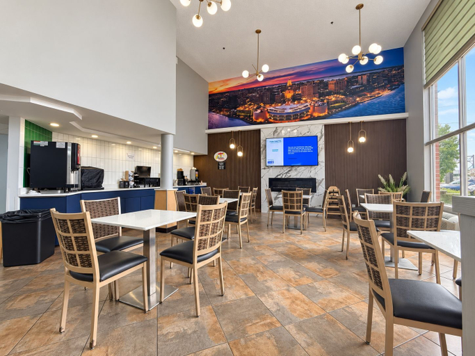 Food & Drinks 5, Super 8 by Wyndham Madison South, Dane