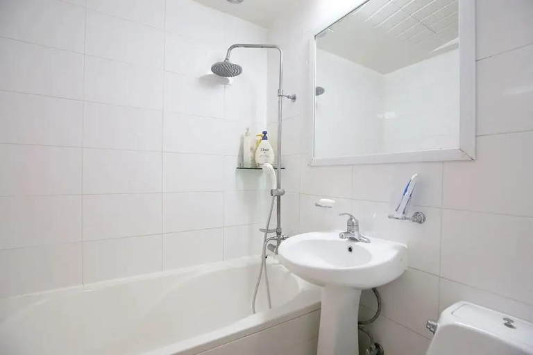 Bathroom, Asan Mari Hotel, Asan