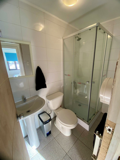 Bathroom 5, Patagon Backpackers, Coihaique