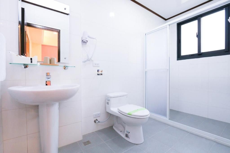 Bathroom 3, Sunny Breeze BB, Yilan