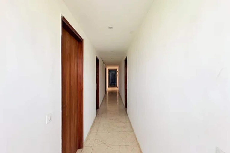 Lobby 2, FabHotel Wincrest Residency, Gautam Buddha Nagar