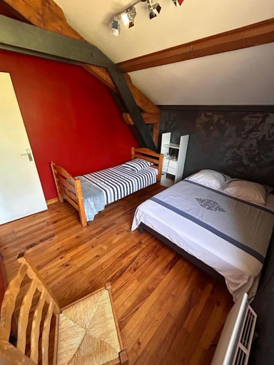 Bedroom 5, Chambres des Arrys, Haute-Loire