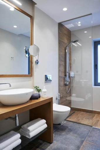 Bathroom, Beachfront Alassa Villas with Private Pools, Peloponnese