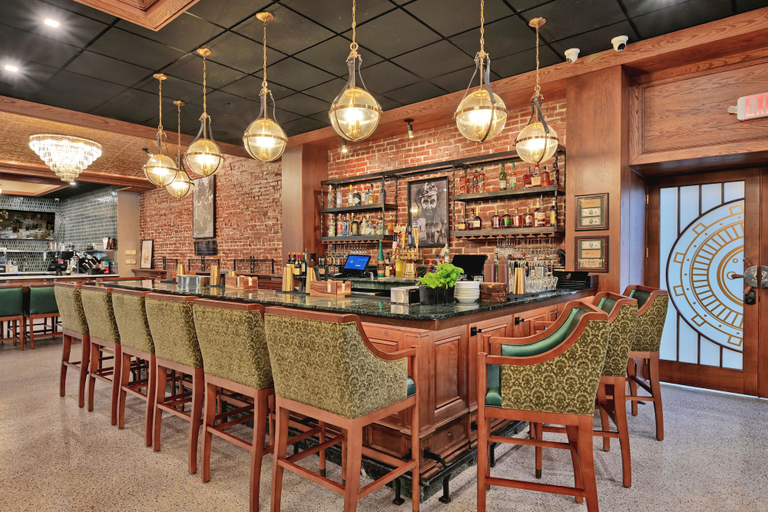 Bar (on property), The Miners 1928 Hotel, Schuylkill