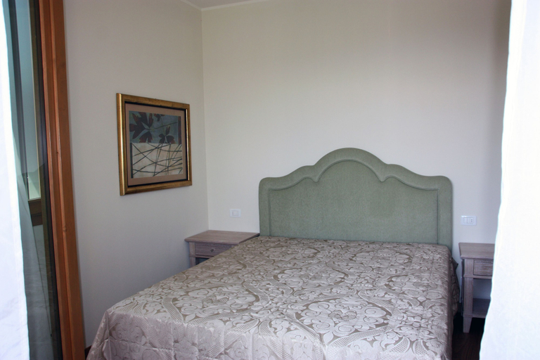 Bedroom 2, Villa Prosecco, Treviso