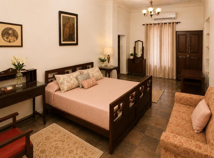 Bedroom 3, Maangarh, Ratlam- AM Hotel Kollection, Ratlam