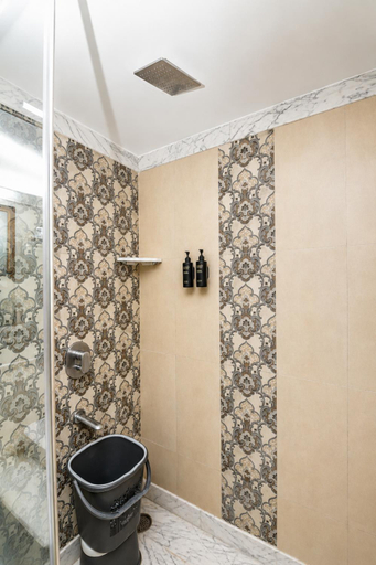 Bathroom 3, Red Rose Homestay - Rooms with Kitchenette, Delhi