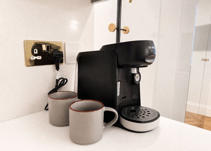Coffee and/or coffee maker, Nestoya House, London