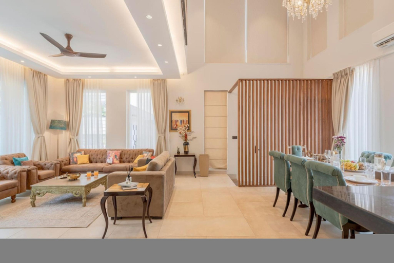 2, Lux 5BR Villa in Anjuna, Perfect for Groups | Aria, North Goa