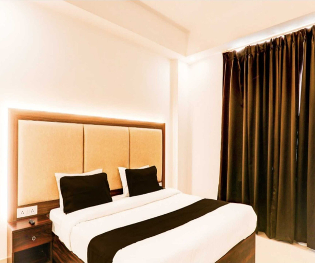 Room 5, Deluxe Munsi Puliya, Lucknow