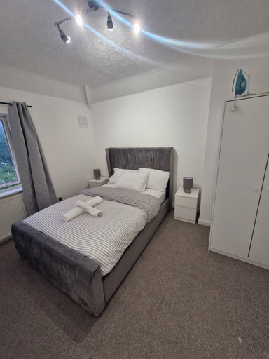 Room 3, Cosy 3-bed Home Close to City and Shops, Coventry