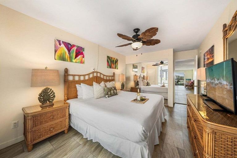 Interior 4, 1BD Ocean View Walk to the Beach and Pool - Hale Kamole 210, Maui