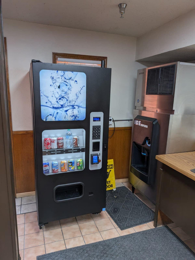 Food & Drinks 5, Super 8 by Wyndham Plano/Dallas Area, Collin