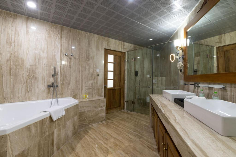 Bathroom 5, Araliya Green Hills - Where Historic Charm Mingles with Natural Beauty, Nuwara Eliya