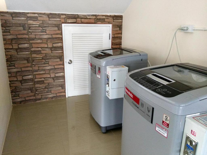 Others 5, The Vintage Residence, Si Racha