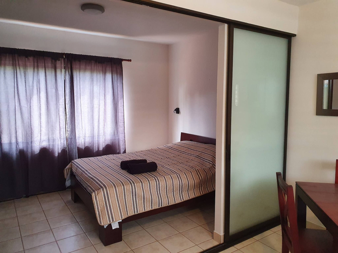 Room 5, Marina Loft Studio Number 223, Carrillo