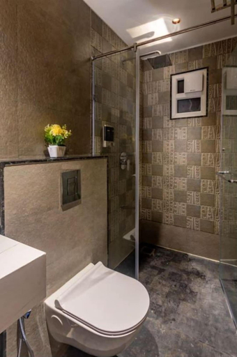 Bathroom 4, Serenity Suites, The Nilgiris