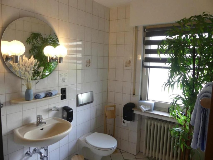 Bathroom 5, Hotel Engelskirchen, Oberbergischer Kreis