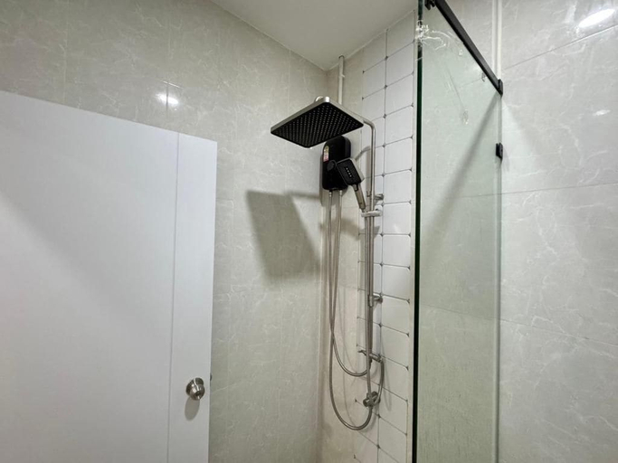 Bathroom 2, Villa Nabon Phuket, Phuket Island