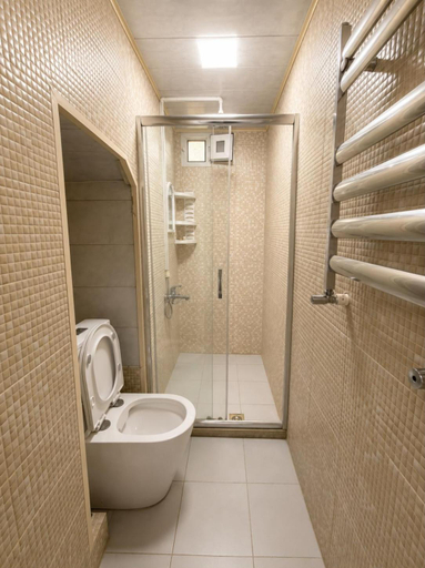 Bathroom 4, CTH-Baku-Hostel, Baku