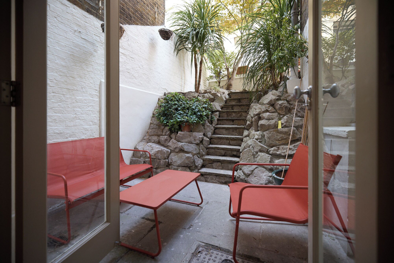 Terrace/patio, The Olive and Terracotta Garden Home, London