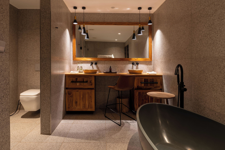Bathroom 3, SALT of Akagera, Kayonza