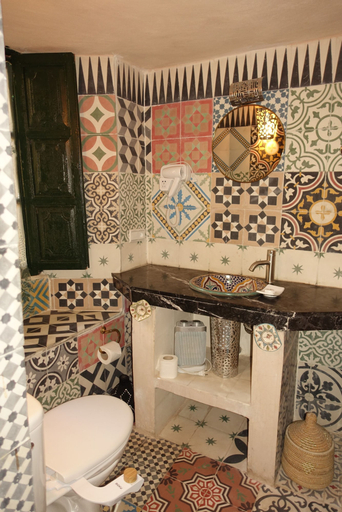 Bathroom 5, Riad Paquerette, Marrakech