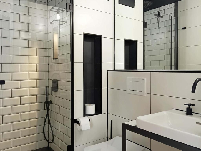 Bathroom, NOX Hotel Zimmer 4 Essence, Karlsruhe