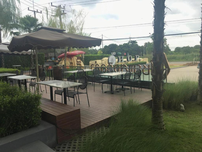 Food & Drinks 5, Chaisaeng Villa, Muang Sing Buri