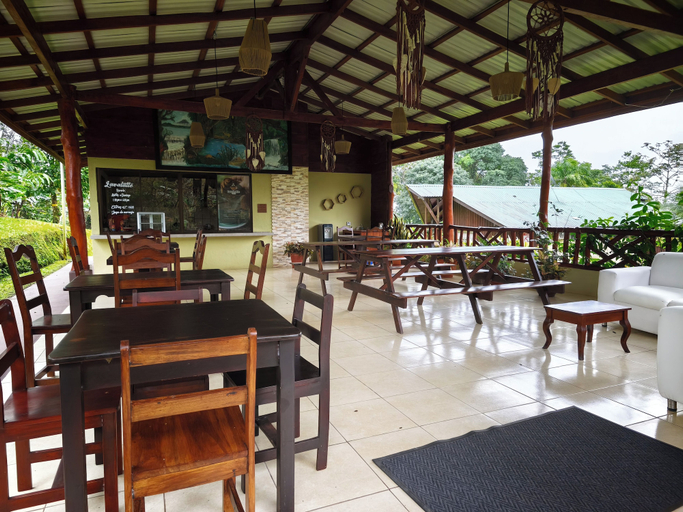 Food & Drinks 4, Brisas Arenal Hotel, San Carlos