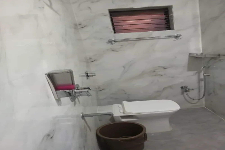 Bathroom 3, Fabhotel The Urban Inn, Nagpur