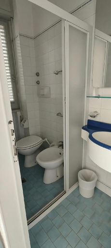 Bathroom 3, Hotel Acerboli, Rimini